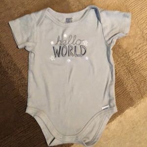 NWOT Gerber Organic Embroidered Onesie 3-6 M